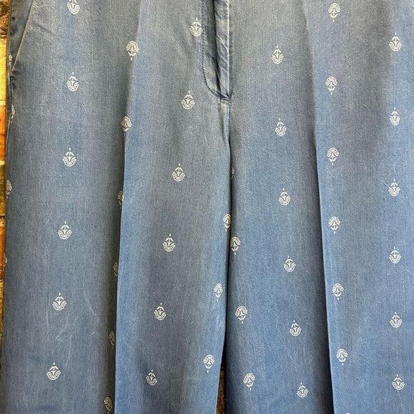 5 for $25🔥LOFT Lyocell Printed Light Wash Jeans Size 8 - Picture 3 of 6